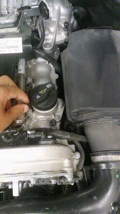 走路走累了躺下歇一歇,走路走累了坐地上