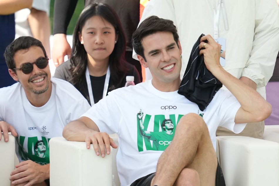 世界足球巴西卡卡,卡卡在巴西足球能排第几