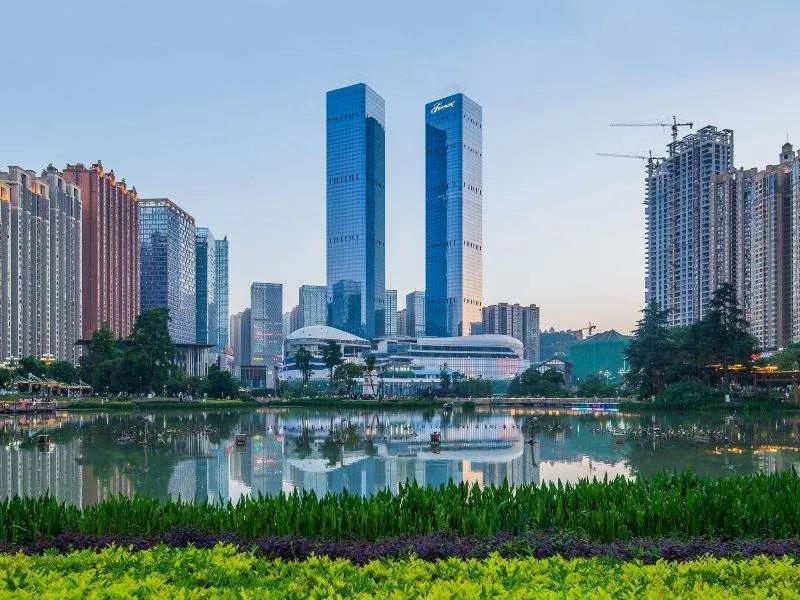 贵阳花果园：亚洲最大的楼盘，为什么诞生在相对贫穷的贵州