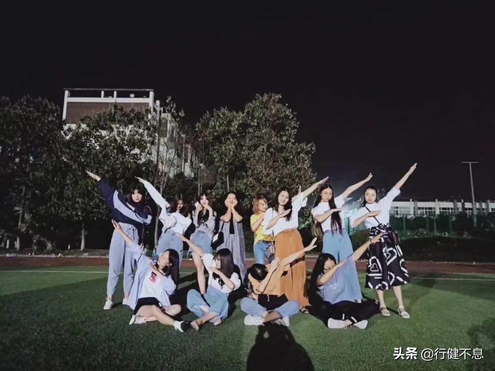 苏东坡的哪首诗里此心安处是吾乡,苏轼千古名句此心安处是吾乡