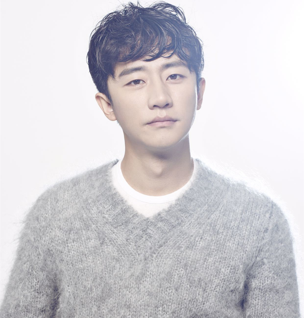 双眼皮很好看的男明星,一边单眼皮一边双眼皮的男明星