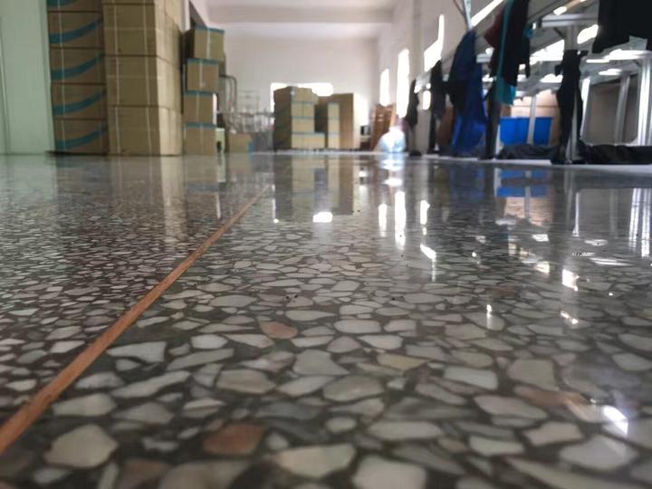 现在室内水磨石过时了吗,家里铺水磨石优缺点