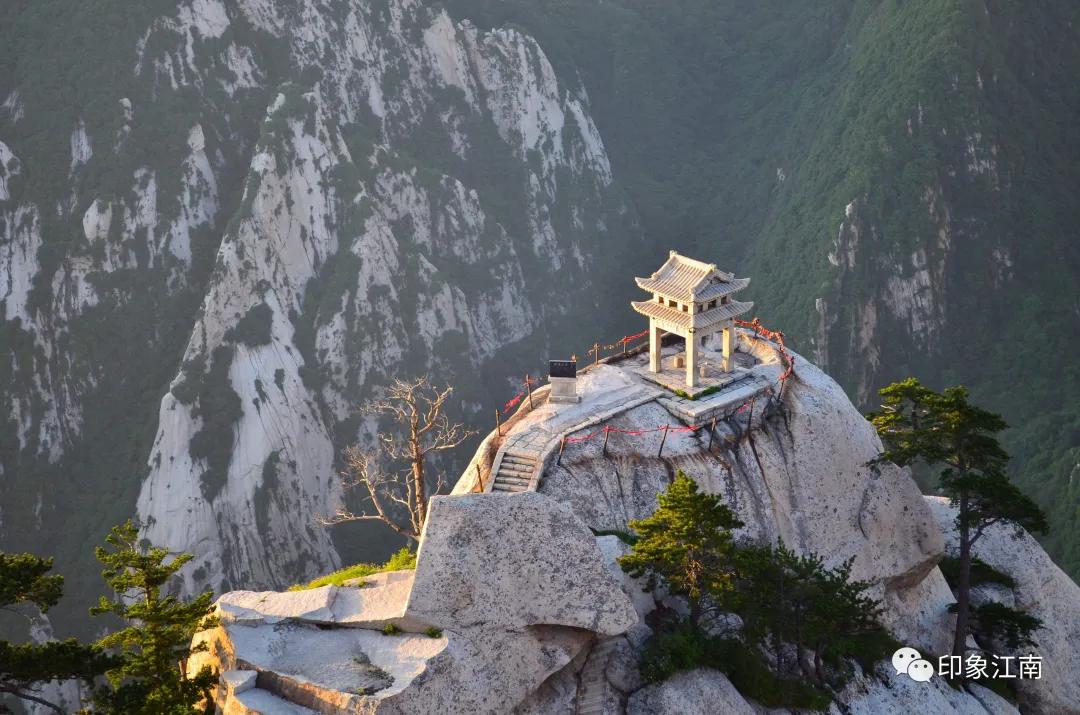 登华山攻略爬华山的最佳路线,华山西上西下爬华山攻略