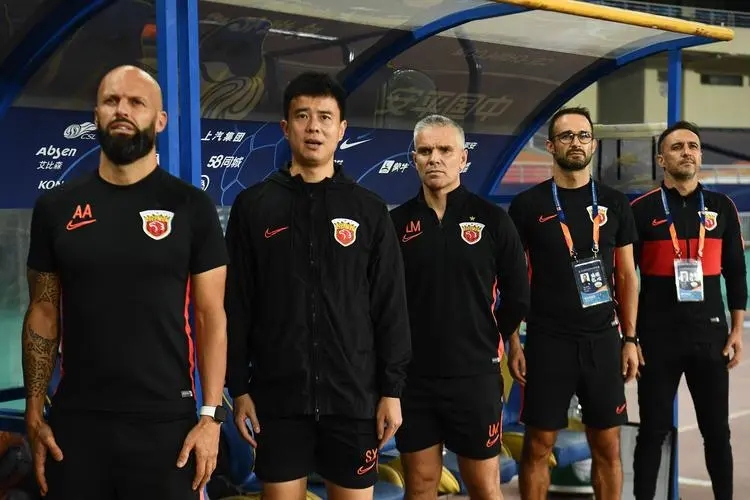 下午3点！名嘴狠批孙祥挖人，明目张胆公器私用，矛头指向陈戌源