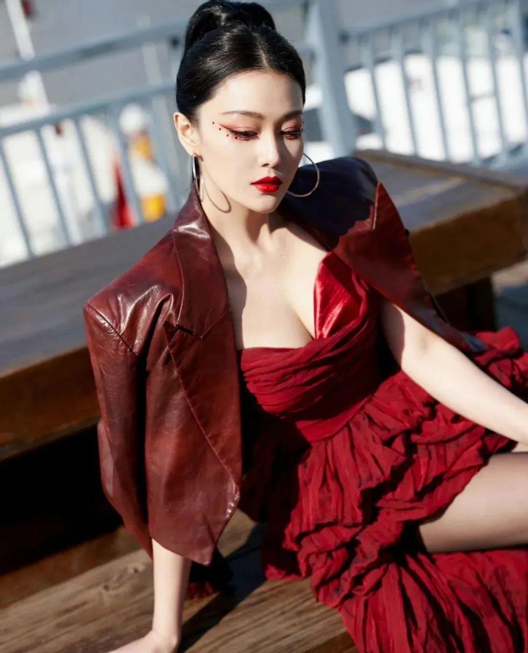 张馨予之前被黑是真的假的,曾经被全网黑的张馨予