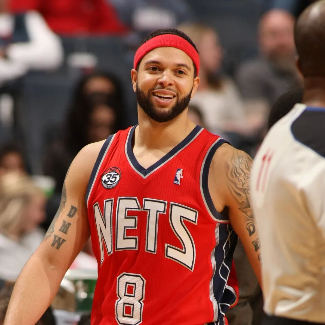 小托马斯与欧文绿军时期对比,欧文对飚小托马斯