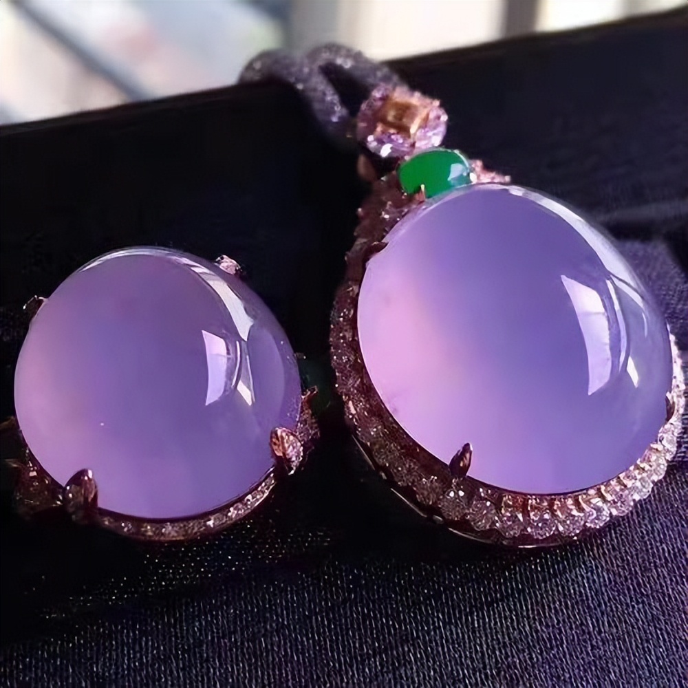 翡翠颜色所含元素,翡翠的颜色与价值到底要如何区分