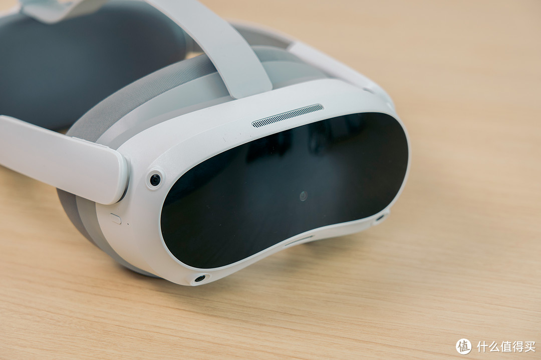 拥抱新世界的再进化：PICO4VR一体机上手