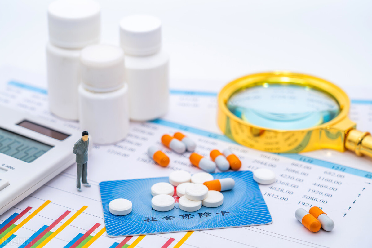 保险公司交20年返保费是真的吗,保险交一年能退款吗