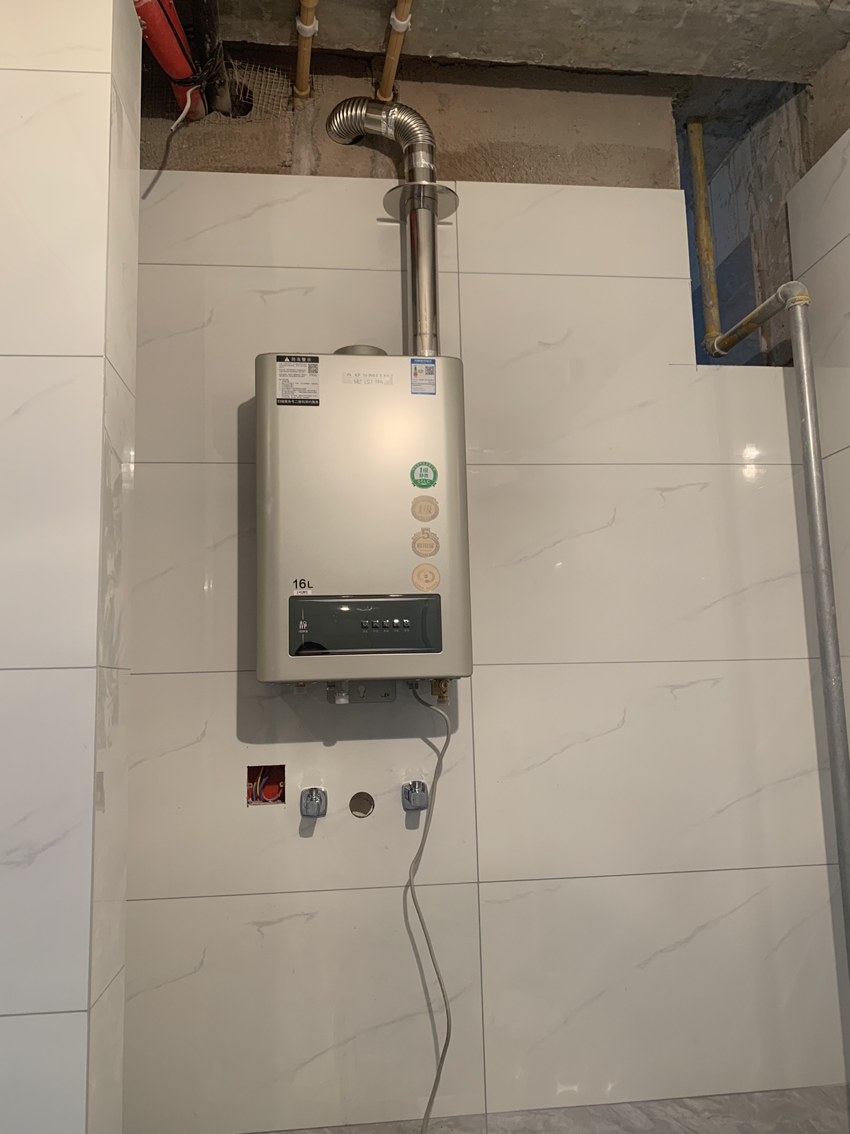 燃气热水器如何安装最省钱,如何安装燃气热水器最佳方法