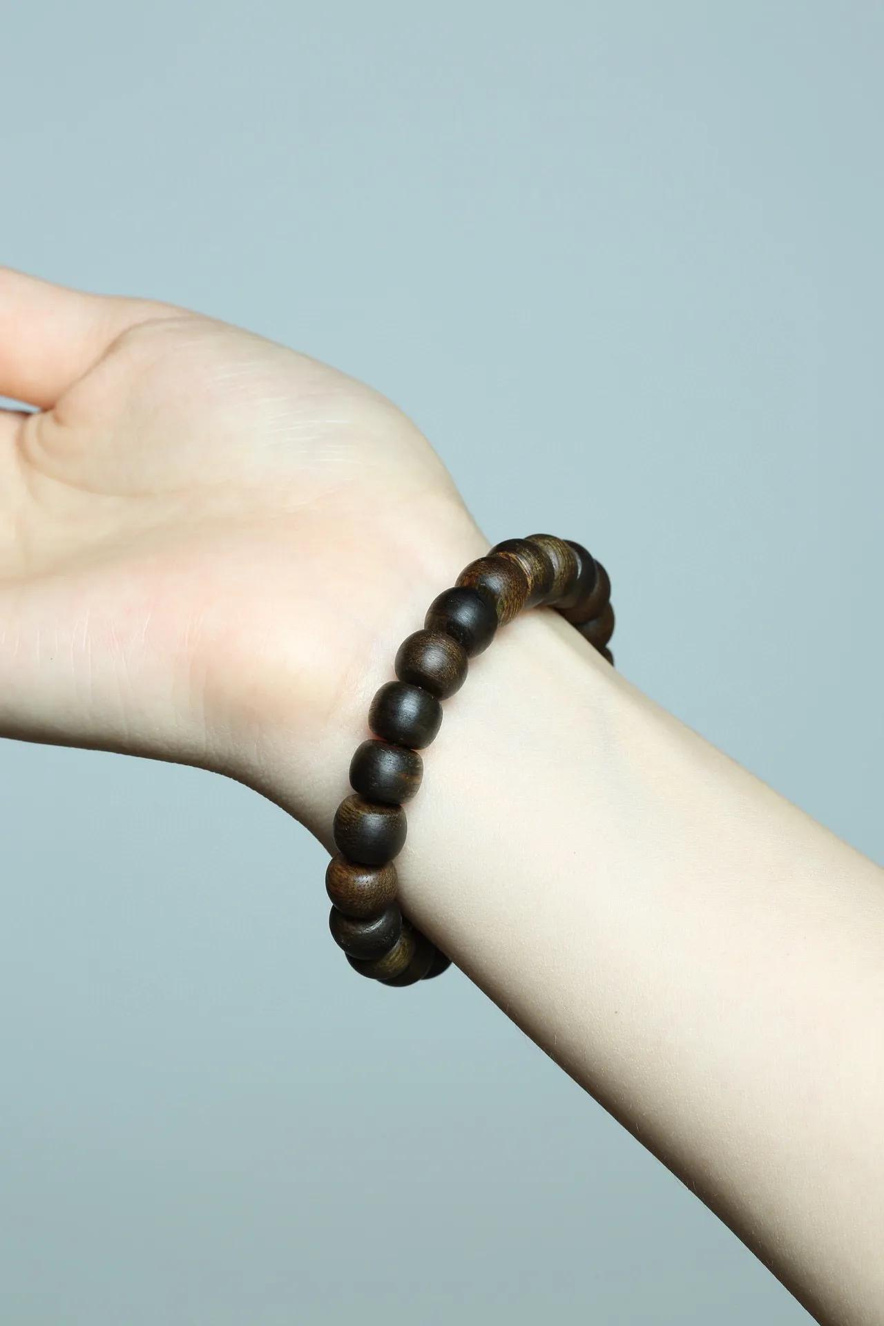 文莱沉香手串的功效与作用,文莱沉香沉水级手串