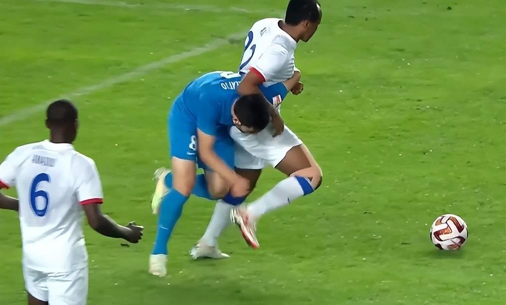 申花门将多次现神扑,上海申花门将豪言壮志