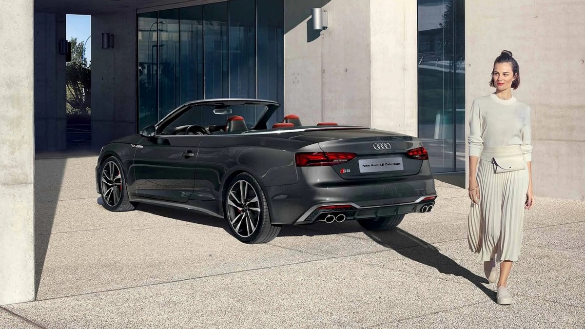 一款年轻人都喜欢的豪华轿跑,一款潮流而动感的掀背轿跑