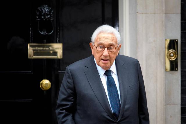 639亿美债滞销,29万亿撤退,数千位富翁撤离,基辛格:谁也别想好过