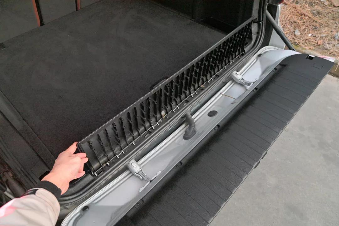 二手宝马x5黑武士顶配14款价格,银灰色二手柴油版宝马x5