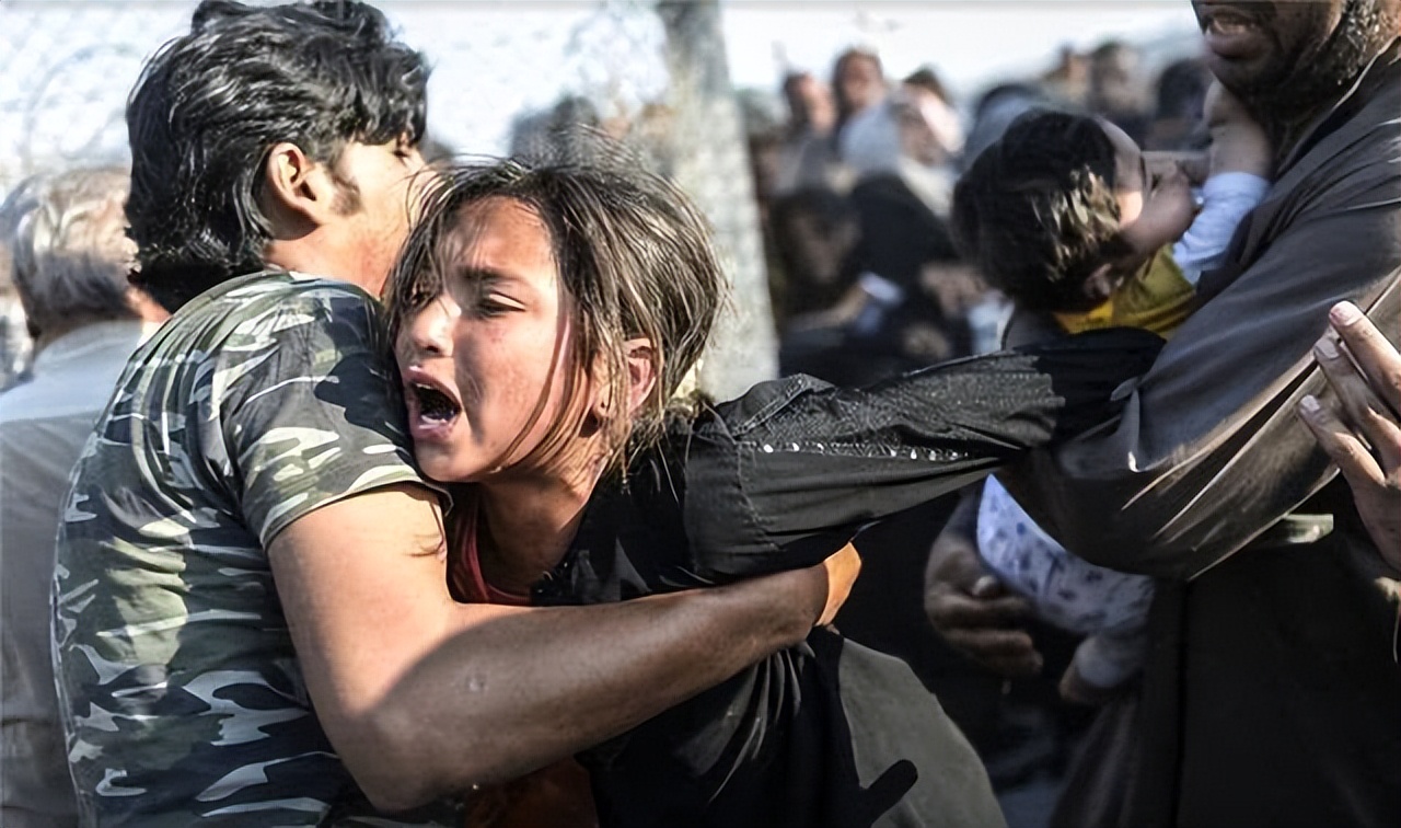 重温叙利亚战争，美国嘴里喊着世界和平，却干着“畜生”的行为