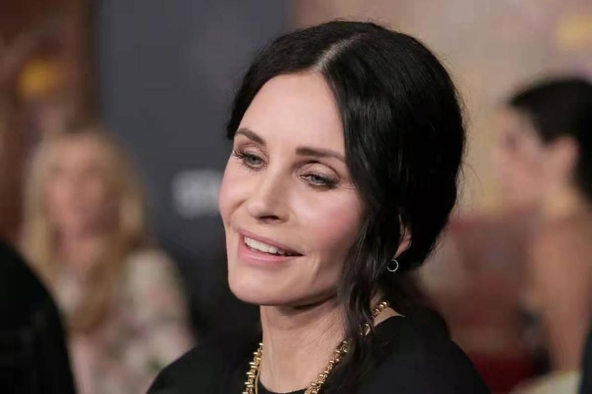 最近法令纹越来越严重是怎么回事,法令纹怎么去除男生不会有副作用