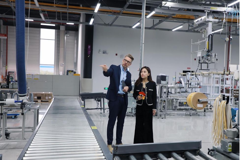 观澜｜安伟杰、比尔曼：菲斯曼的百年驯“火”记