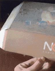 突然冒出一片气泡,突然冒了小小的水泡泡