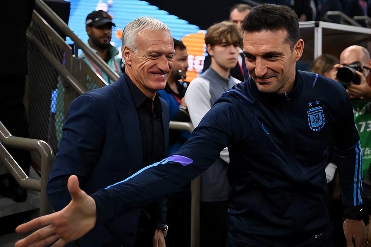 【解码斯卡洛尼③】反意识形态的足球人