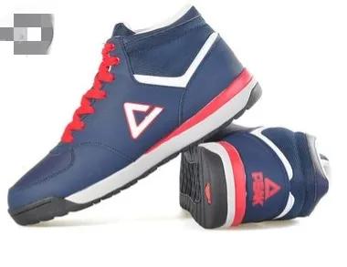 国外运动品牌和国内运动品牌一个价，你买哪个？