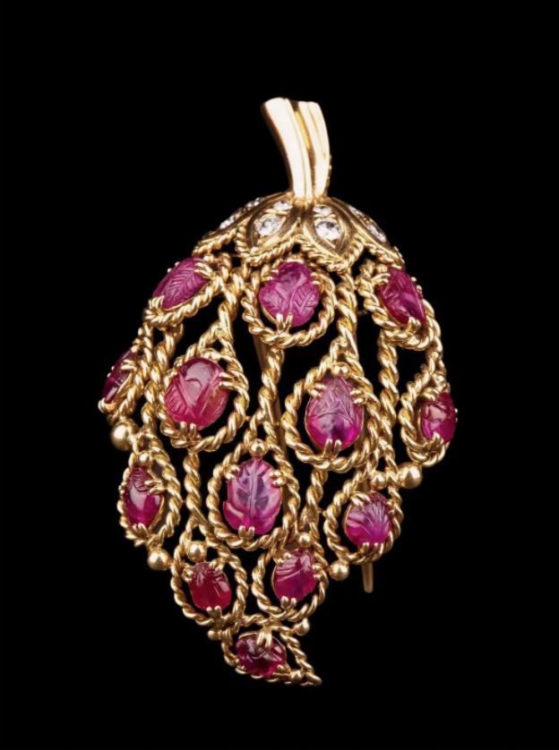 这颗生于东方，在法兰西结果的红莓，“果农”竟是卡地亚？