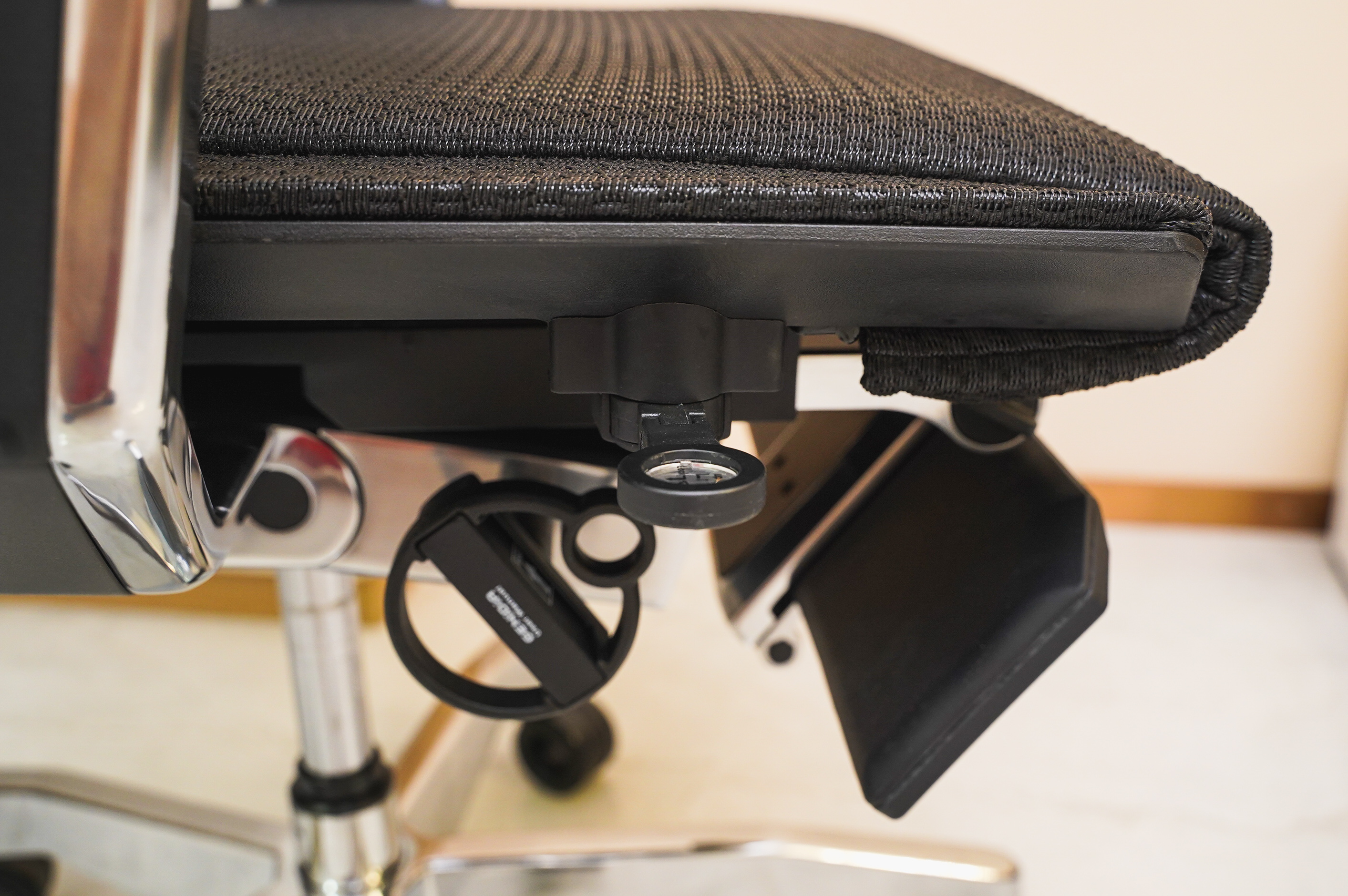 四千元买椅子不是智商税？保友基尼迪亚X人体工学椅30天真实体验