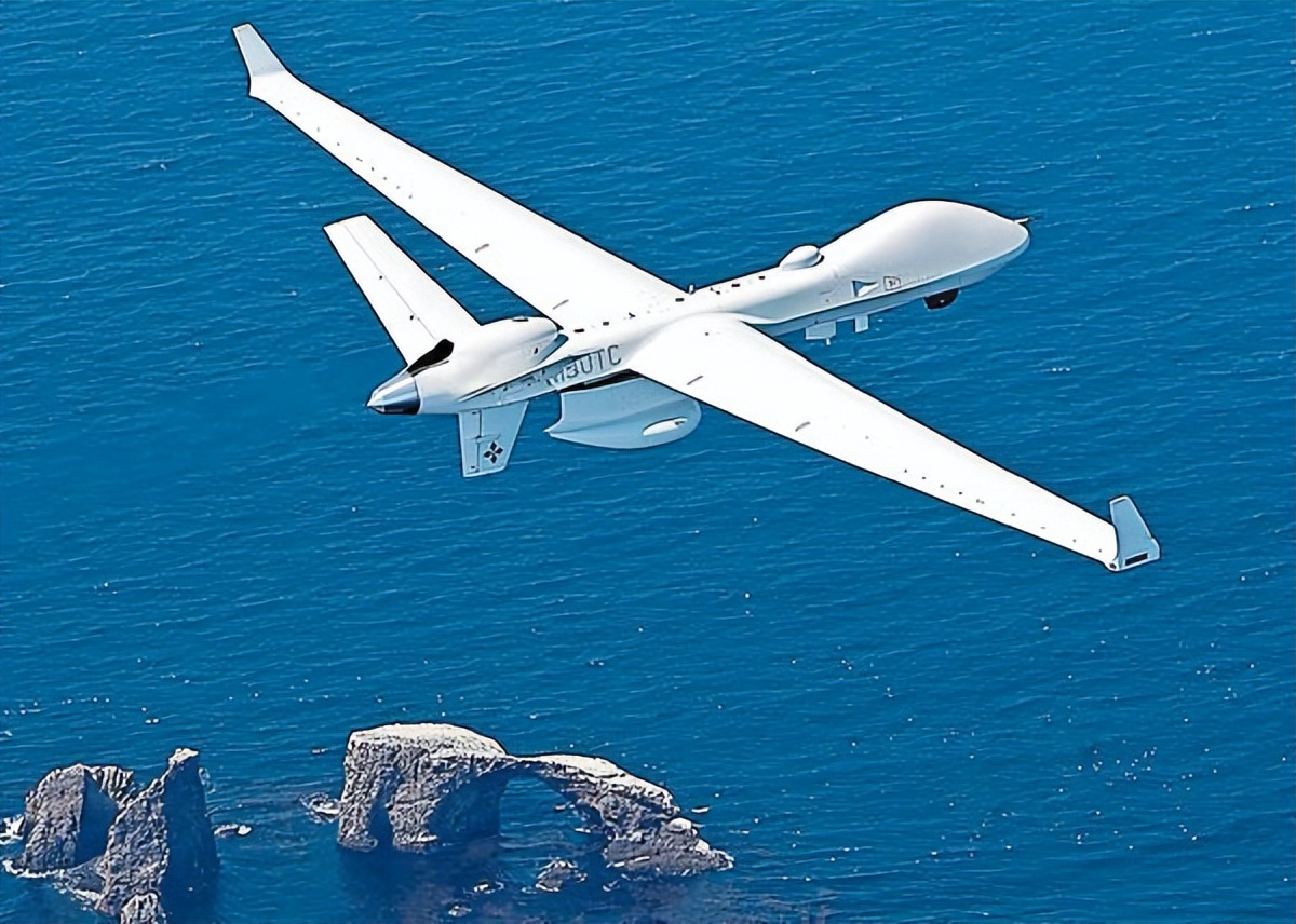 台媒解放军至少4款无人机巡台,台媒关注美军造舰能力