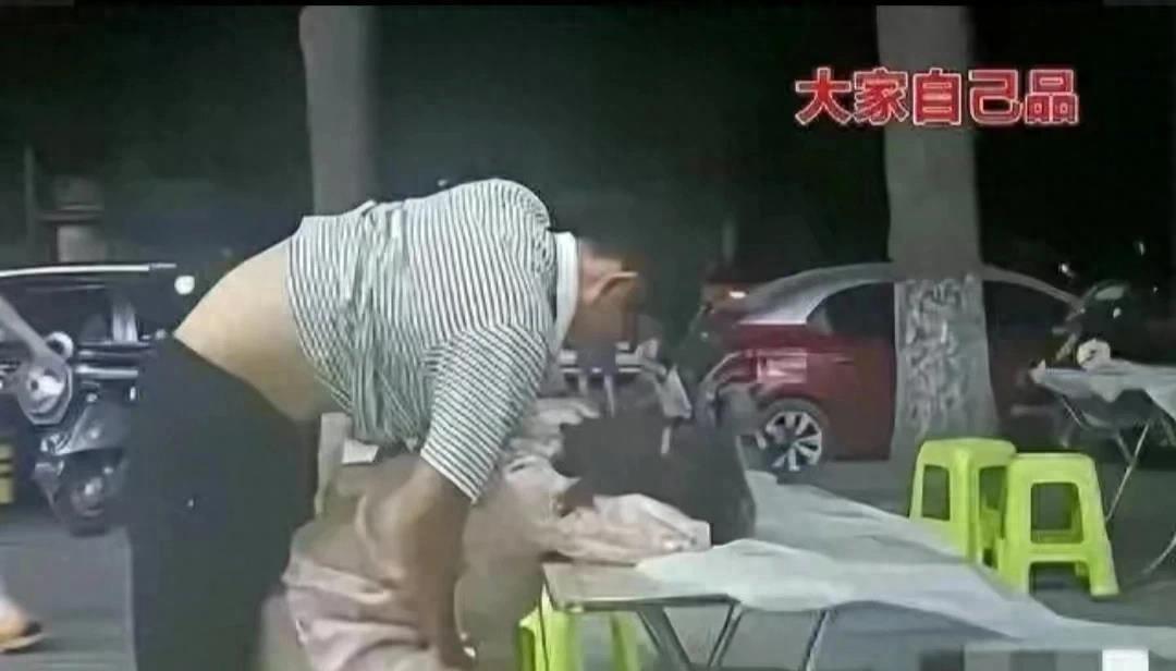 中学两教师街头：强吻、揉胸、摸*体下**....女被害人谅解就没事了？