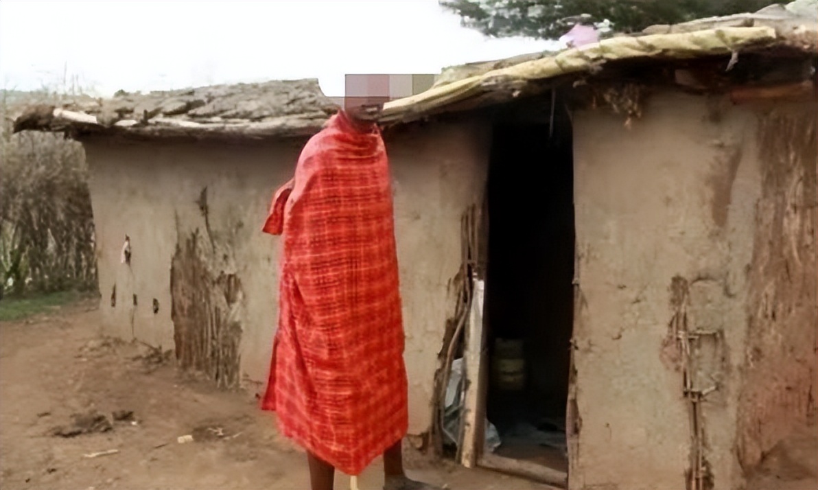 被骗婚到非洲，3女1夫的我，为糊口*身卖**黑人遭爆肛