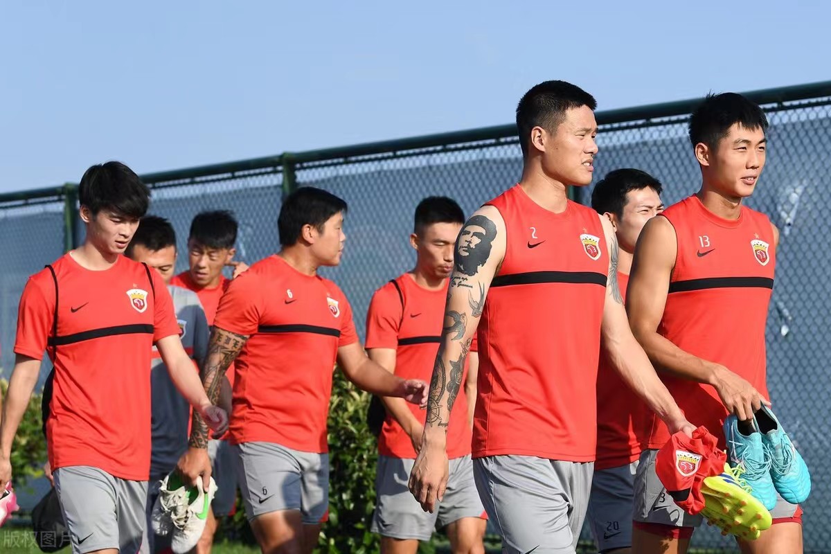 陈戌源出手球迷拍手叫好，中超再迎开赛大礼包，最快11轮踢主客场