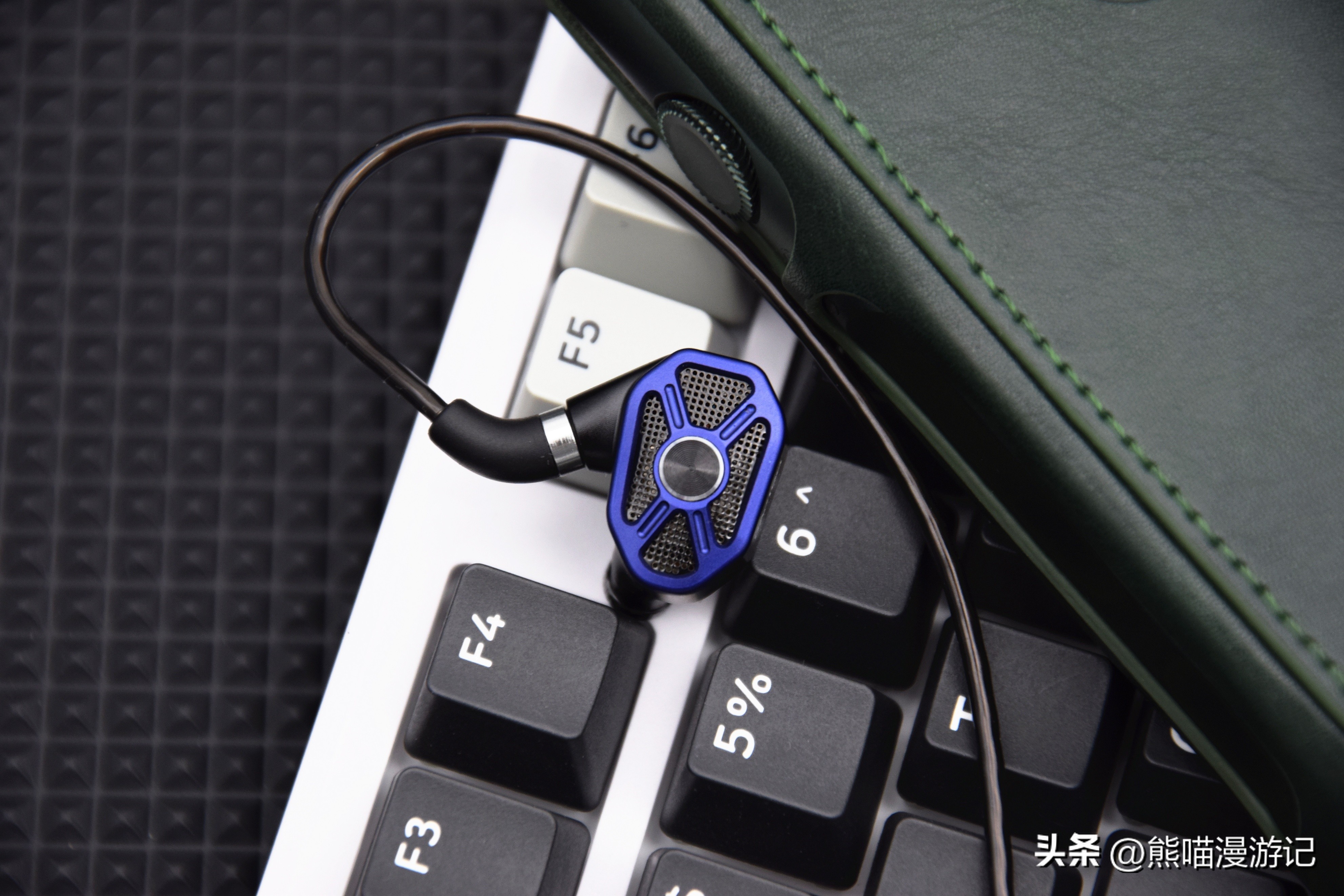 头戴HIFI蓝牙耳机如何选,不入耳蓝牙耳机评测不漏音推荐