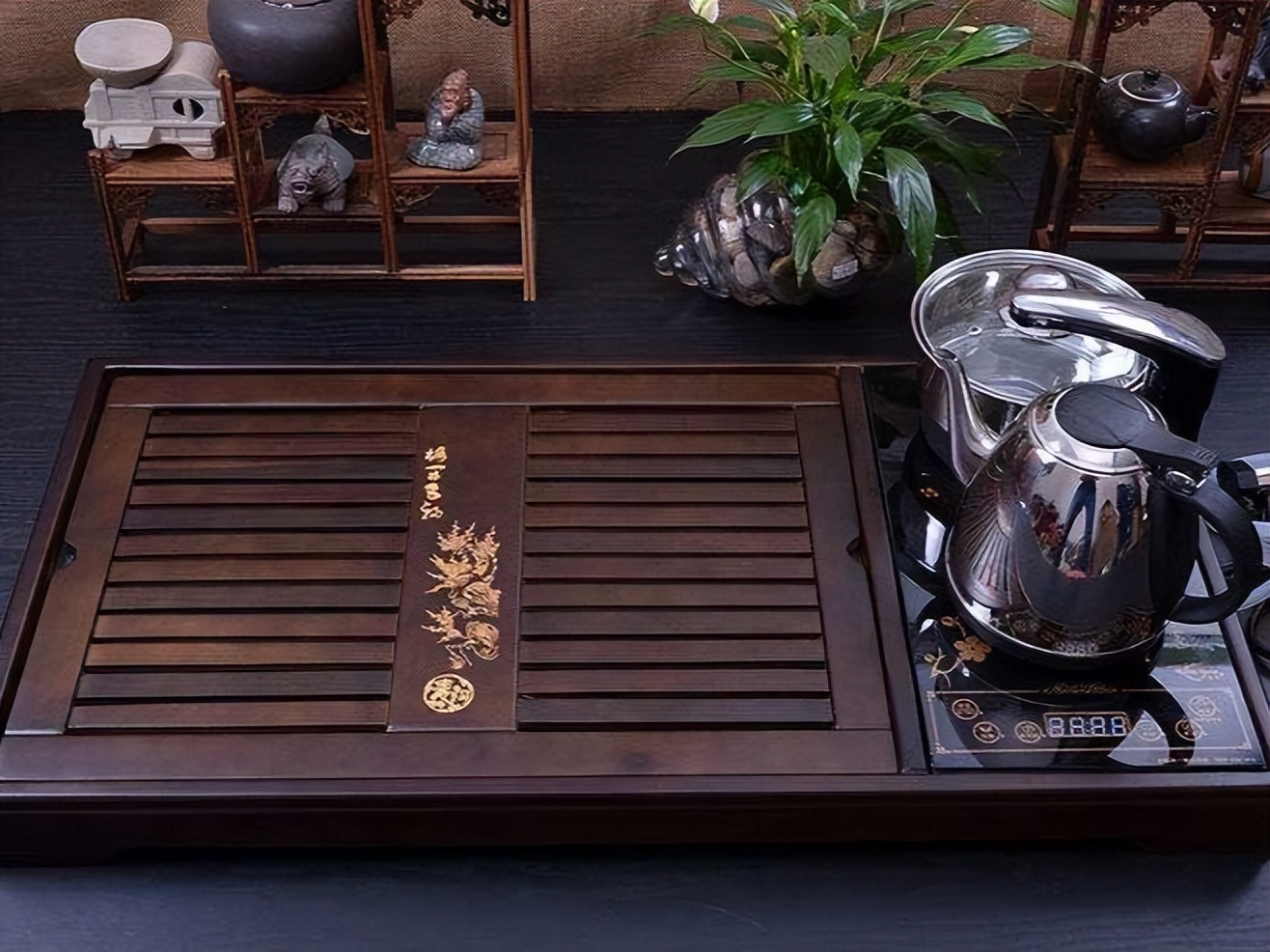 茶具再多也是累赘，一个好看有意境的茶席，这4个茶道配件就够了