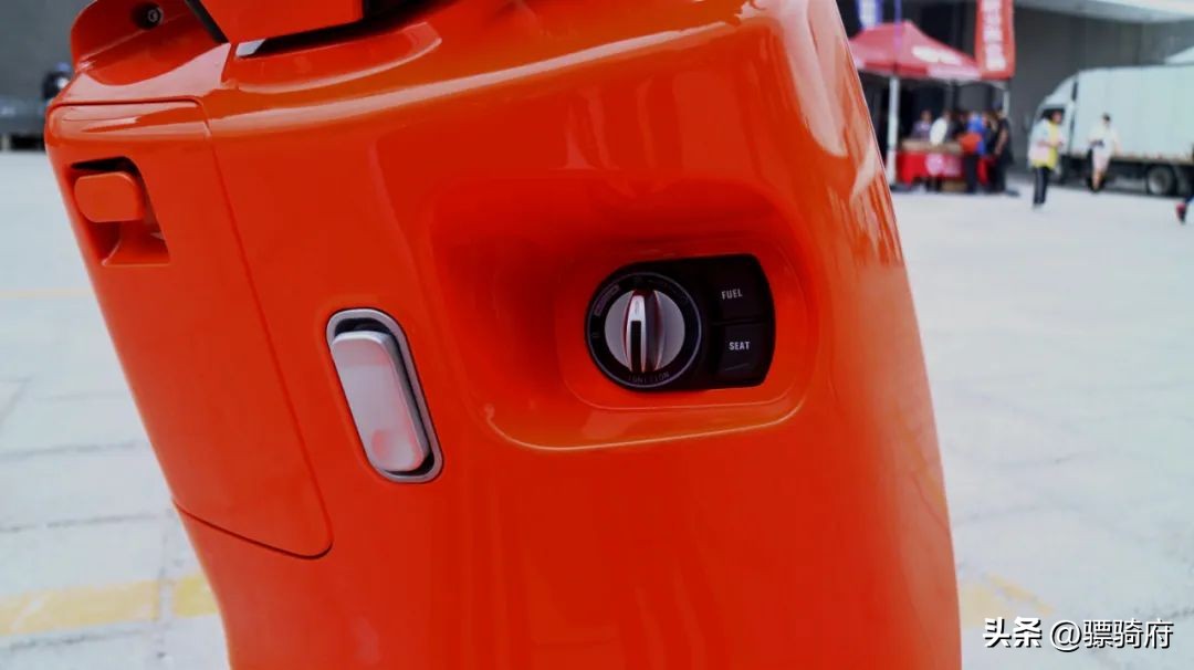 布雷斯通蓝卡150复古小踏板改装,布雷斯通150复古踏板摩托车测评