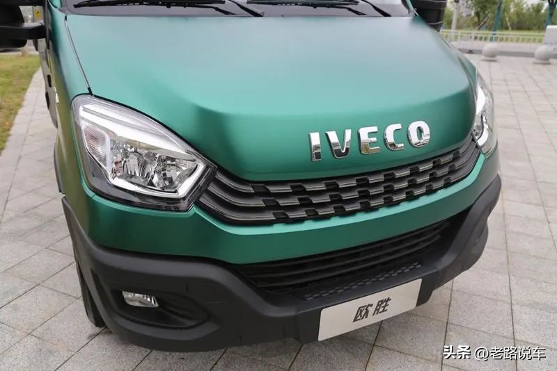 依维柯欧胜3.0t四驱露营车多少钱,依维柯欧胜自改露营车