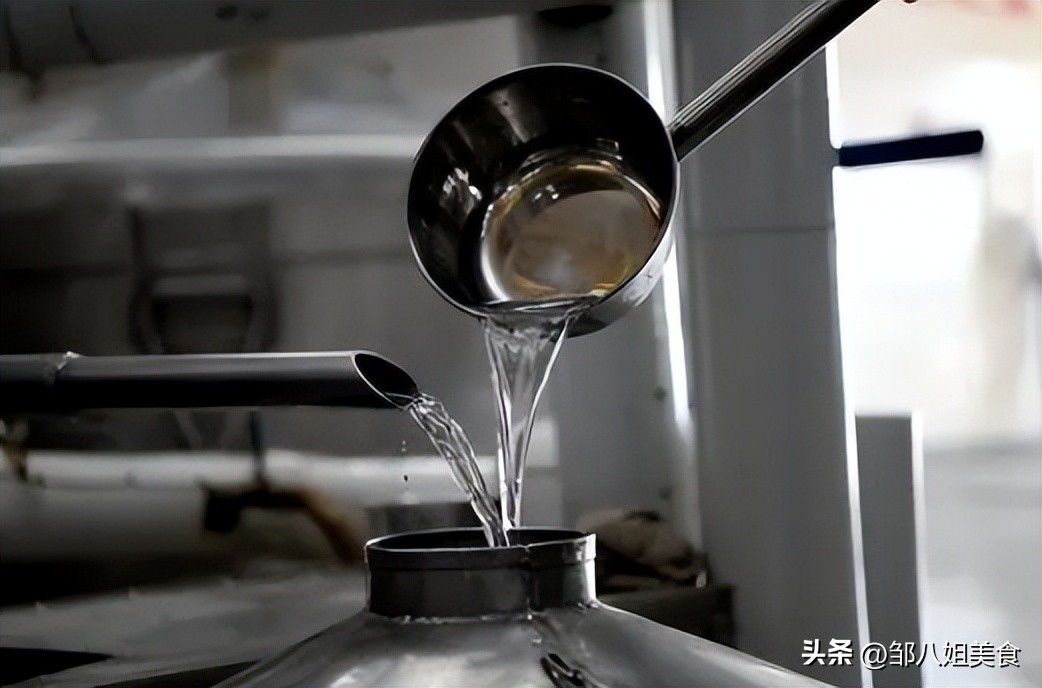 大量外国游客入境中国,大量外国人涌入中国旅游