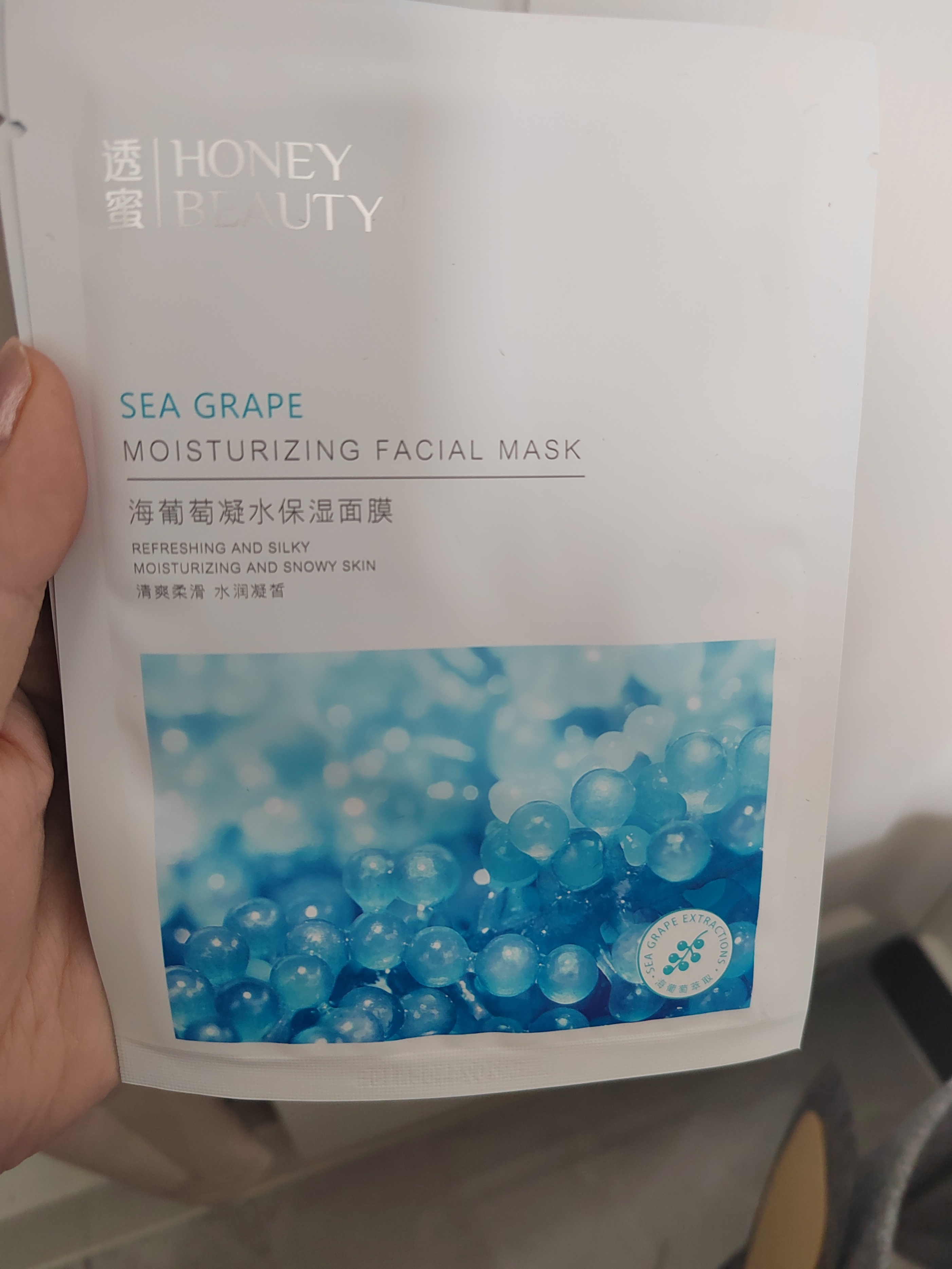 护肤品堵塞毛孔长痘,皮肤干燥暗黄毛孔大用什么护肤品