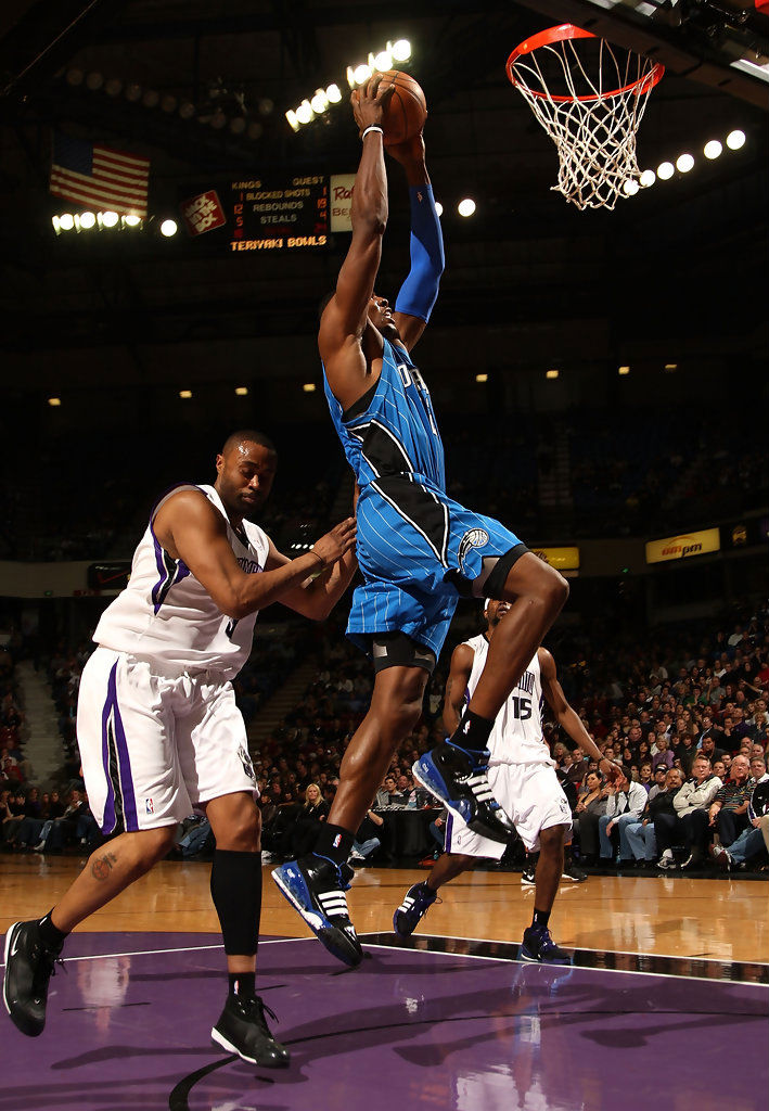 德怀特霍华德奥兰多,阿迪达斯霍华德历代篮球鞋图片