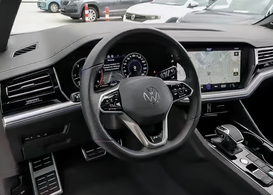 大众途锐四驱豪华,大众途锐4.0t试驾