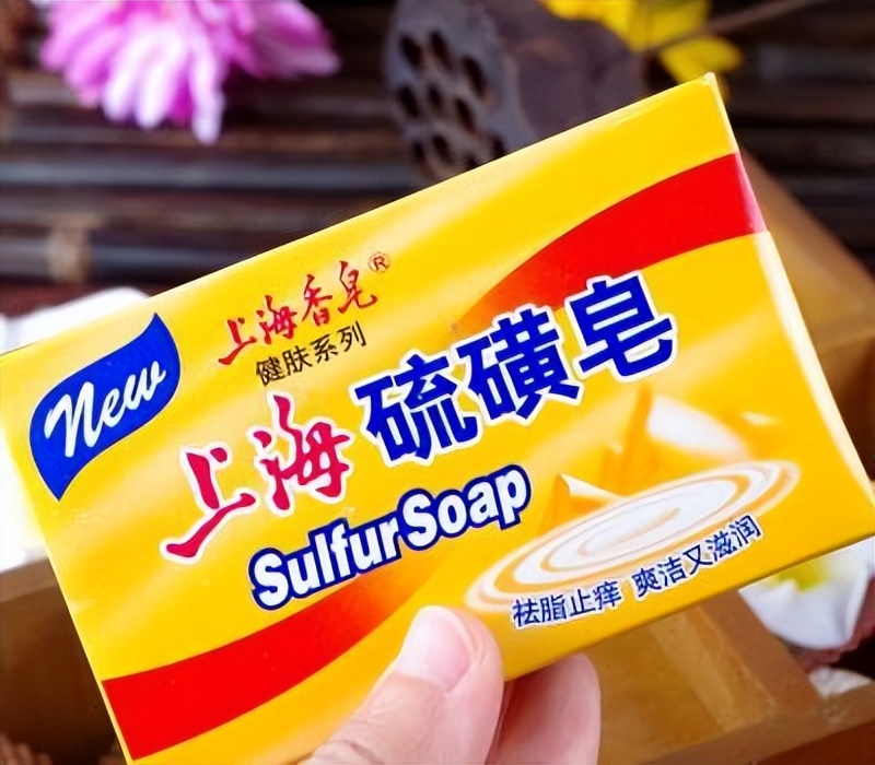 一女子坚持上海药皂洗头半年,一女子坚持硫磺皂洗头半年生发