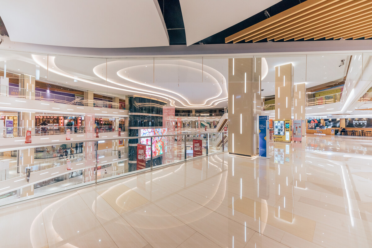 为什么百货商城化妆品都放在一楼,为什么化妆品专柜那么少