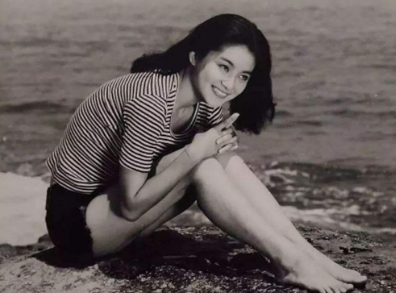 这些女星1米5身高却长着1米7的脸,娱乐圈身高不足一米六的女星