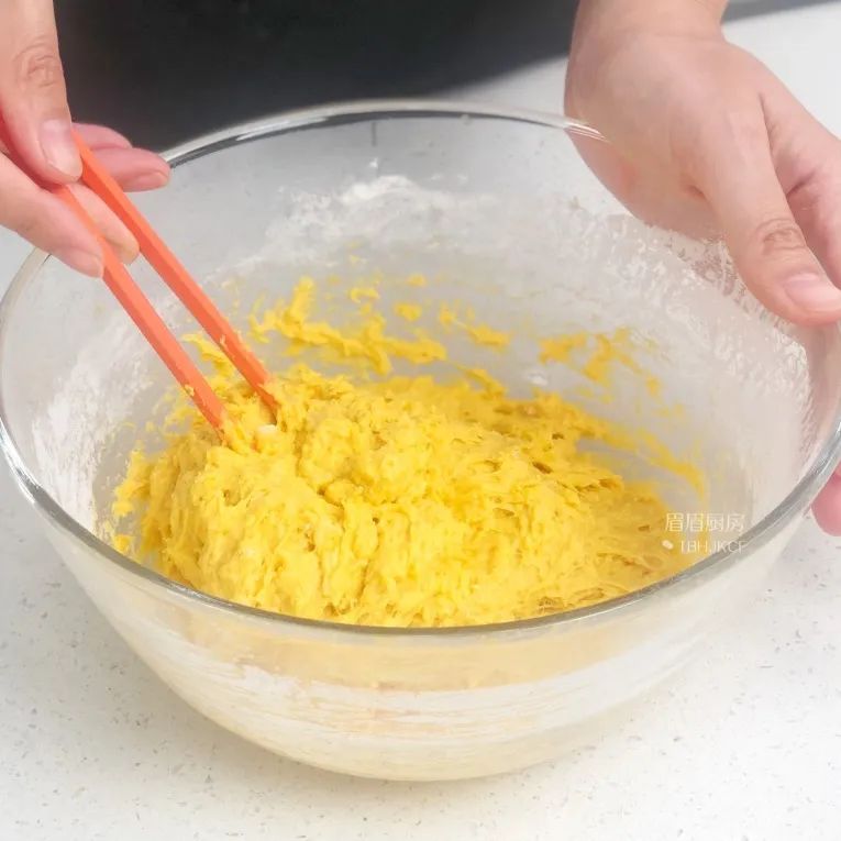 这样做蓬松暄软不塌陷不回缩,蓬松暄软香甜又好吃