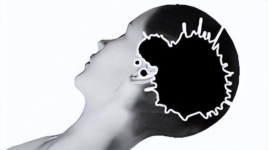 男孩洗澡后昏迷，抢救3小时捡回一条命，夏季谨记洗澡“3不宜”