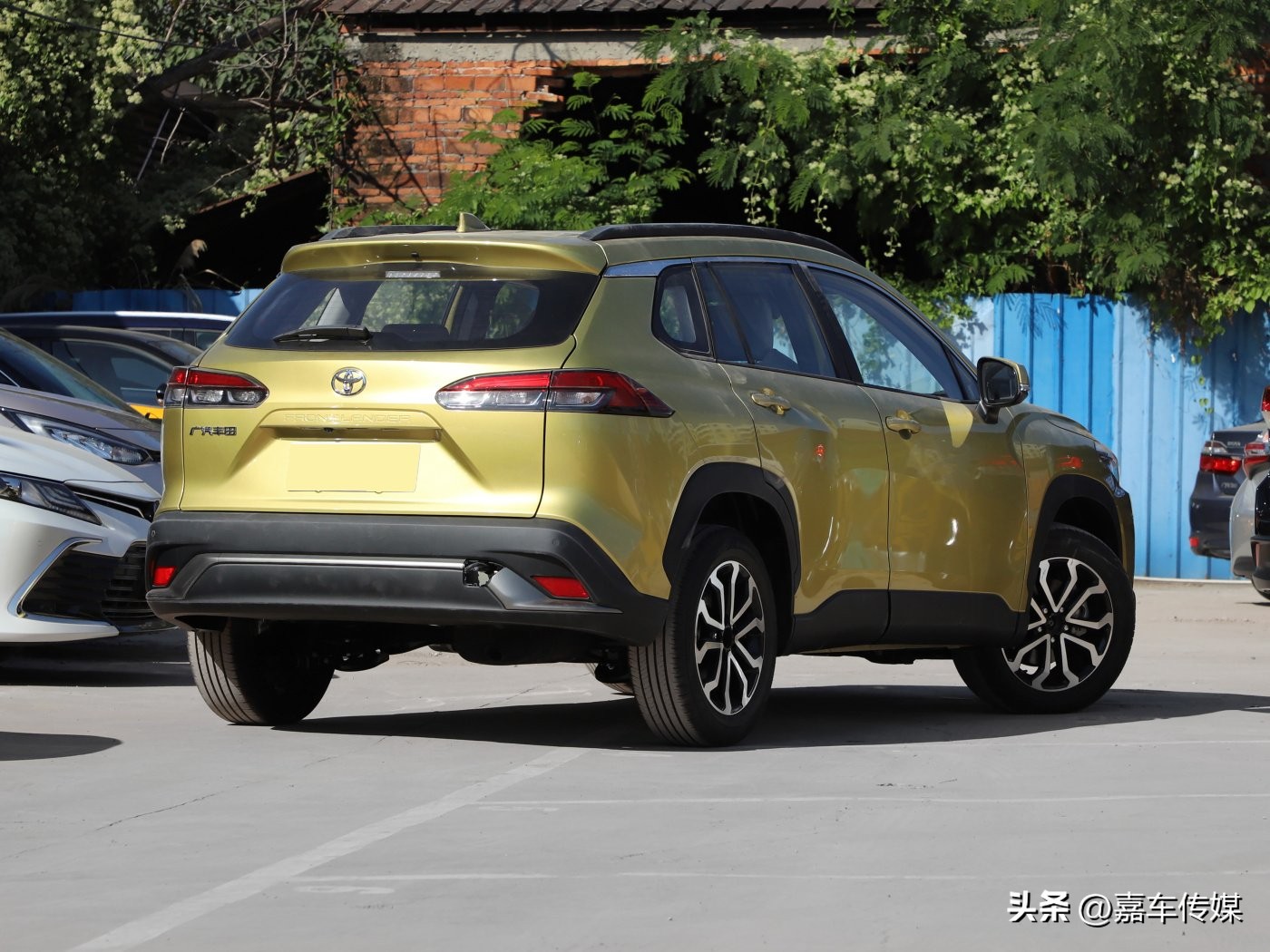 锋兰达和卡罗拉cross发动机哪个好,丰田锋兰达和卡罗拉cross选哪个好