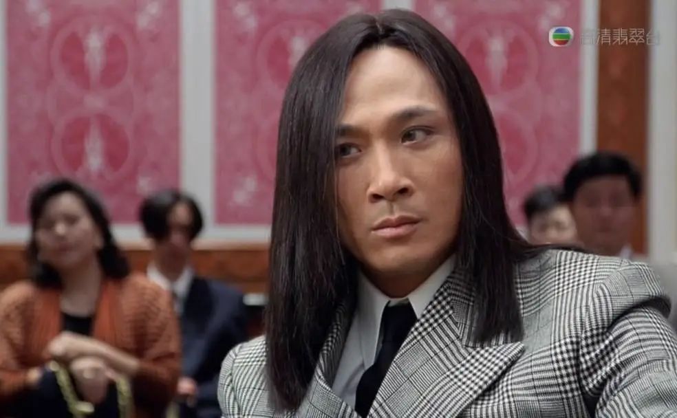 理发店疫情暂停营业图片,疫情下理发店爆满