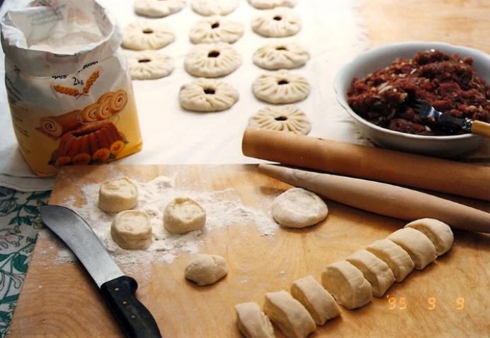 欧洲人为什么吃马肉,欧洲没粮食吃的欧洲人吃什么