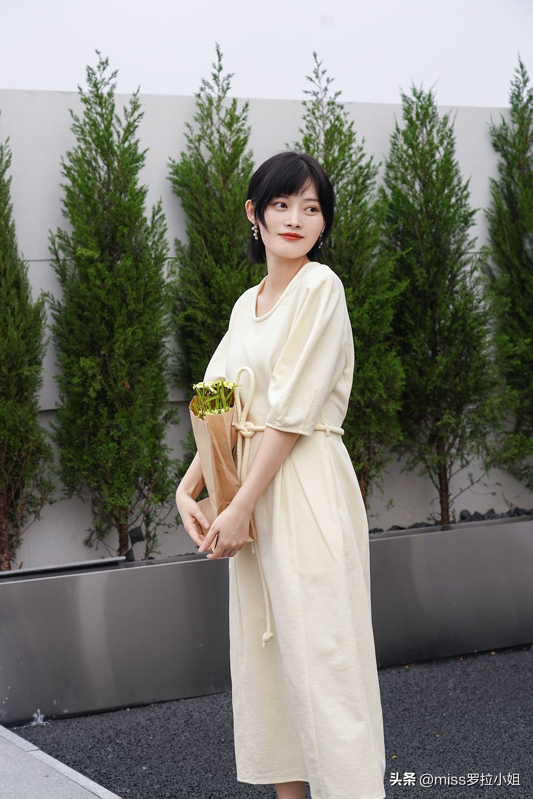 适合旅游连衣裙高级感秋季,出游连衣裙高级感穿搭轻奢