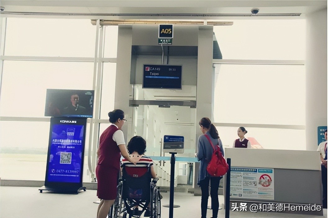 带着轮椅如何乘坐飞机超详细攻略,带轮椅残疾人坐飞机的流程
