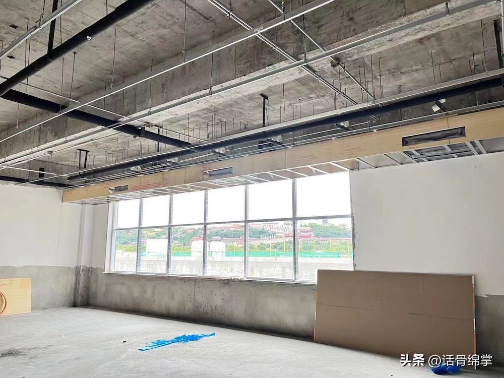 抢工期抓进度施工方案,抢时间赶工期重点项目五一忙不停